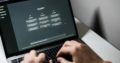 Casi uno de cada cuatro argentinos ya usa inteligencia artificial: el ranking mundial y los usos más frecuentes