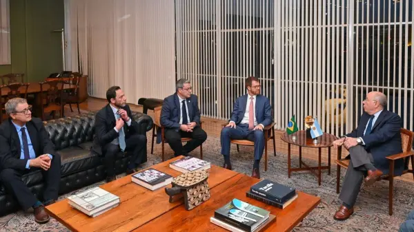 Una comitiva de diputados se reunió con el canciller de Brasil para reactivar el diálogo bilateral