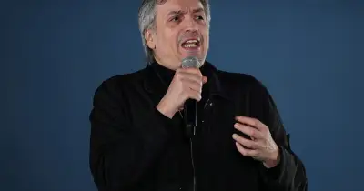 "Siguen intentando disciplinarnos": el descargo de Máximo Kirchner tras ser demorado dos horas por la policía de San Luis