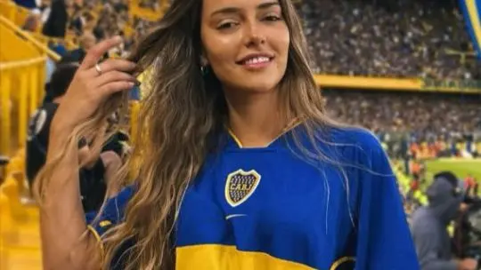 Quién es la modelo que acusó por un ataque al hermano de Riquelme