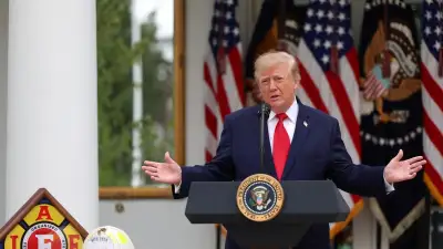 Trump usa las protestas en Francia azuzar el racismo: “Tienen que ver con la migración, París será pronto una ciudad musulmana”
