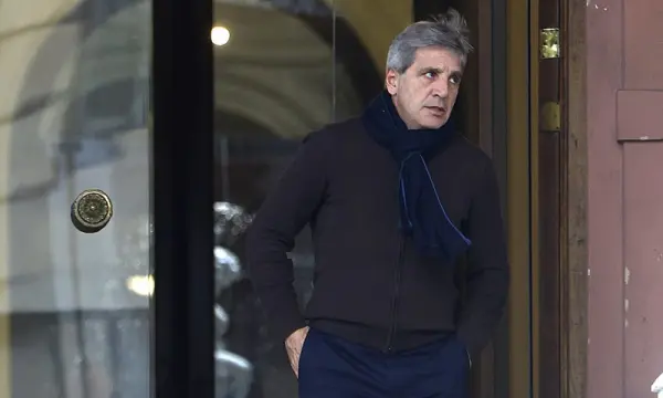 Tensión entre Toto Caputo y Milei por la relación con Reino Unido y el destino del oro del Banco Central