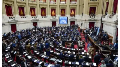 Diego Giuliano cuestionó en "QR!" los cambios en la ley de tierras y advirtió por el endeudamiento de las familias
