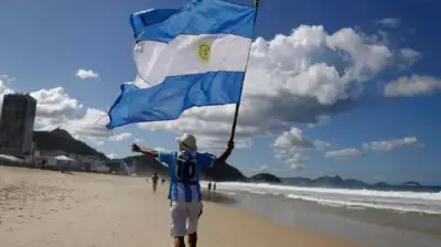 El turismo al exterior bajó un 18,3% interanual