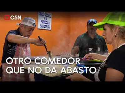 "Mucha gente que TRABAJA viene igual" | Una IGLESIA brinda COMIDA a cientos de personas por día