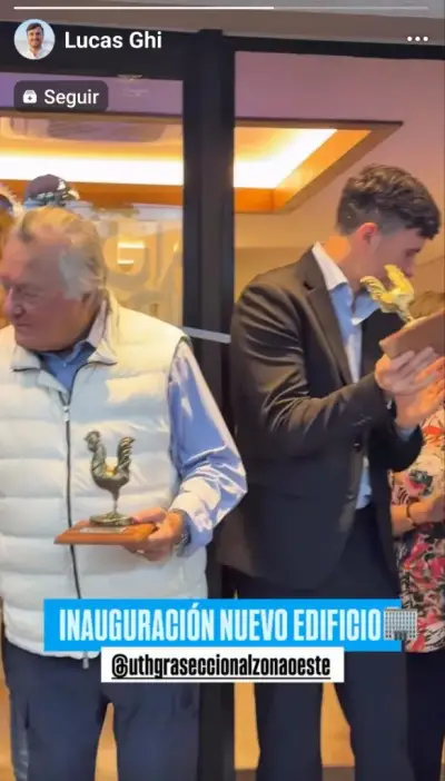 Ghi premió con un Gallito de Bronce al sindicalista que financió a Milei